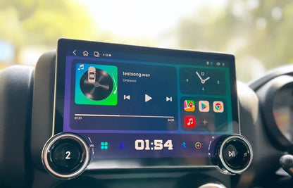 شاشة ذكية حديثة تعمل بنظام أندرويد للسيارات